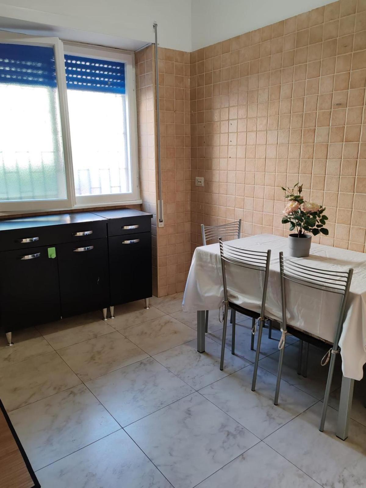 Affittacamere Appia Nuova 639 Rom Exterior foto